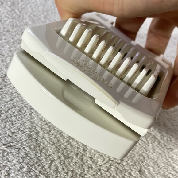 5/$35 Vintage The Pampered Chef White Egg Slicer Plus - Picture 6 of 16